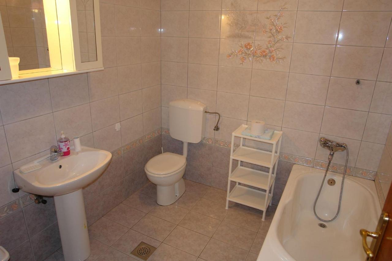 Apartments Nikolina Новий Винодольський Екстер'єр фото