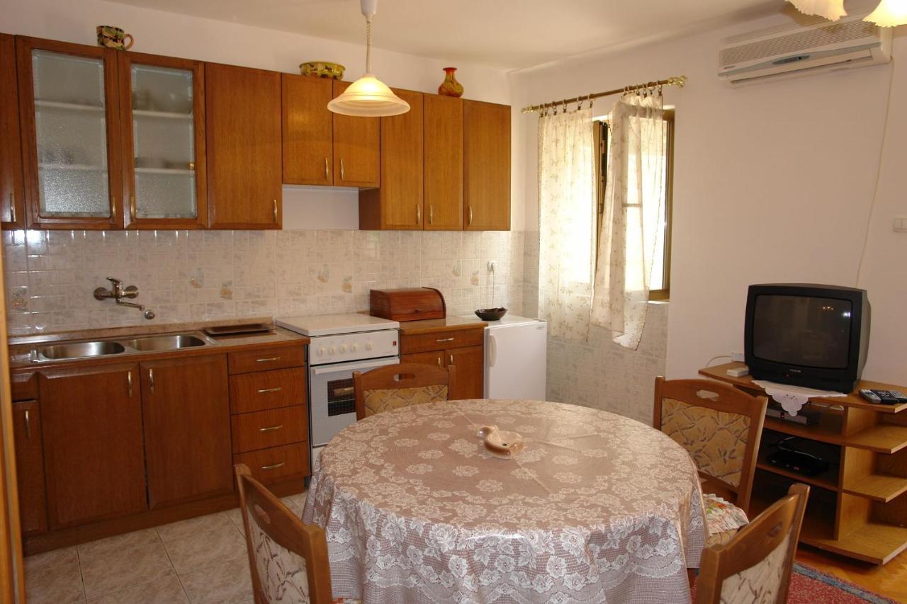 Apartments Nikolina Новий Винодольський Екстер'єр фото