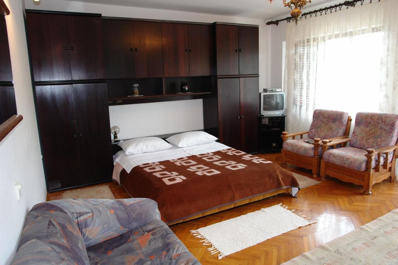 Apartments Nikolina Новий Винодольський Екстер'єр фото