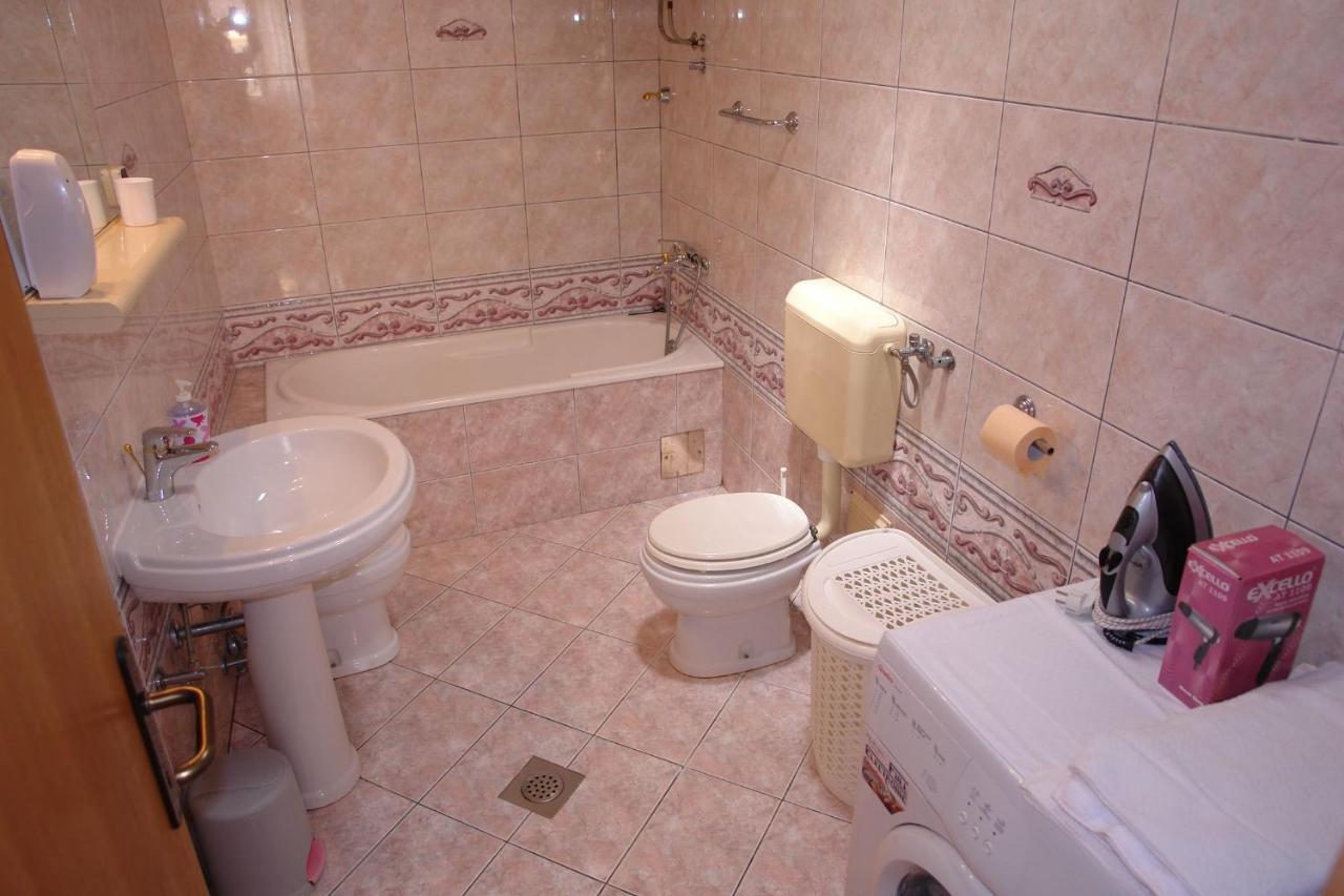 Apartments Nikolina Новий Винодольський Екстер'єр фото