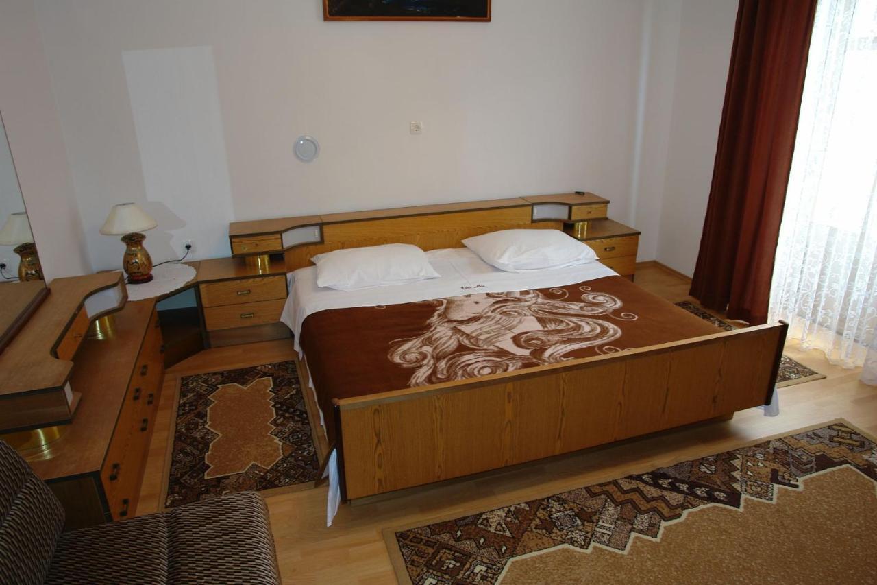 Apartments Nikolina Новий Винодольський Екстер'єр фото