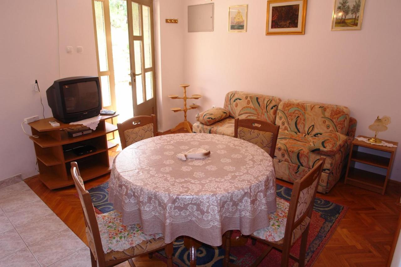 Apartments Nikolina Новий Винодольський Екстер'єр фото