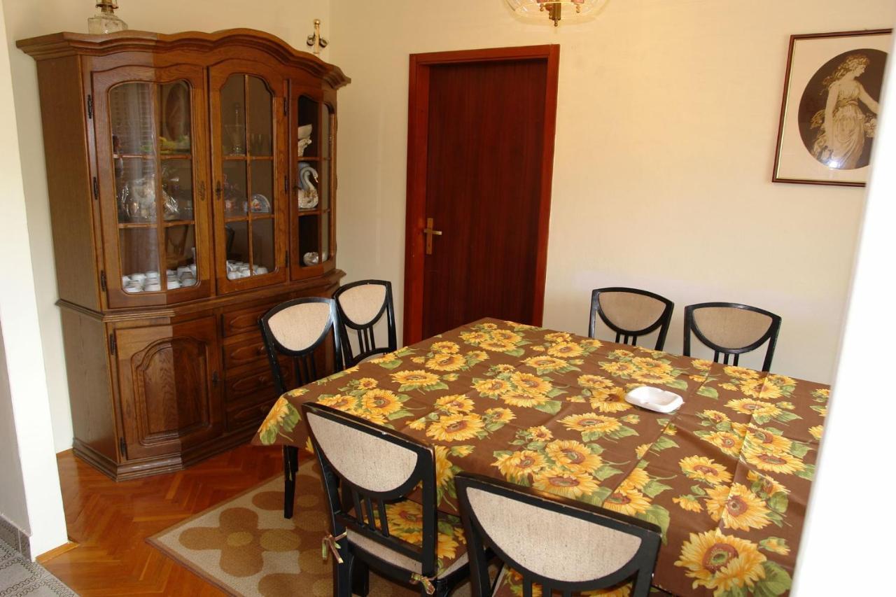 Apartments Nikolina Новий Винодольський Екстер'єр фото