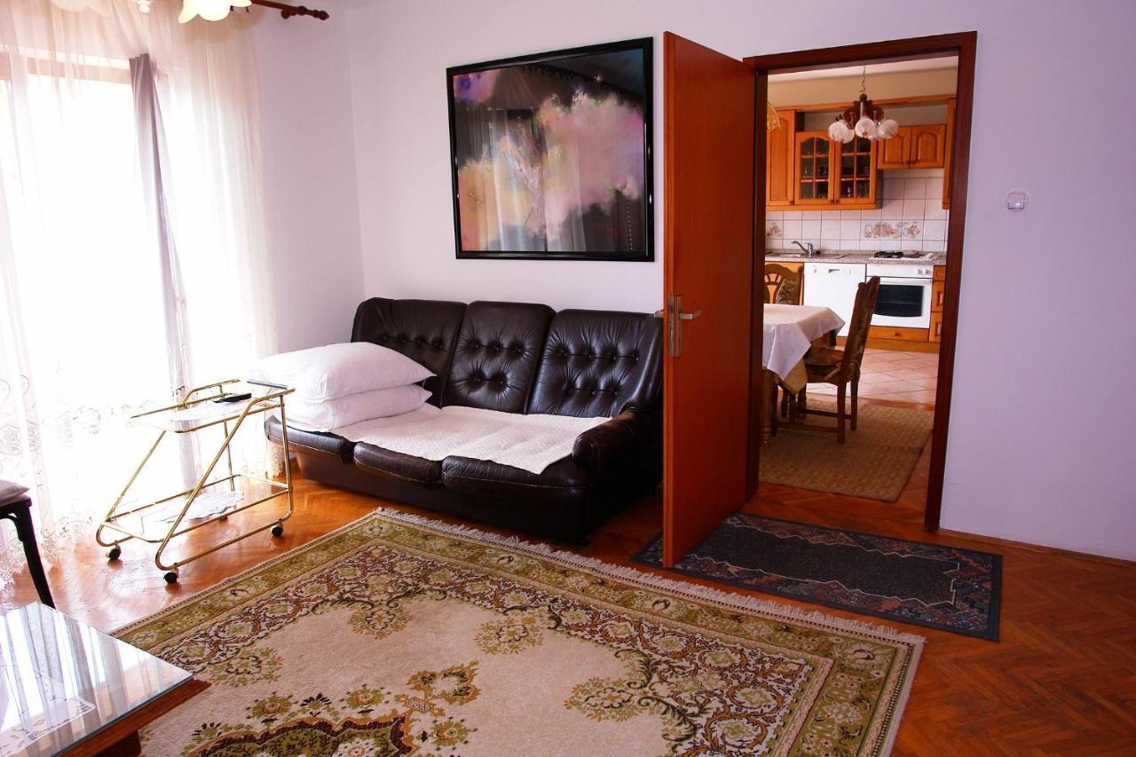 Apartments Nikolina Новий Винодольський Екстер'єр фото